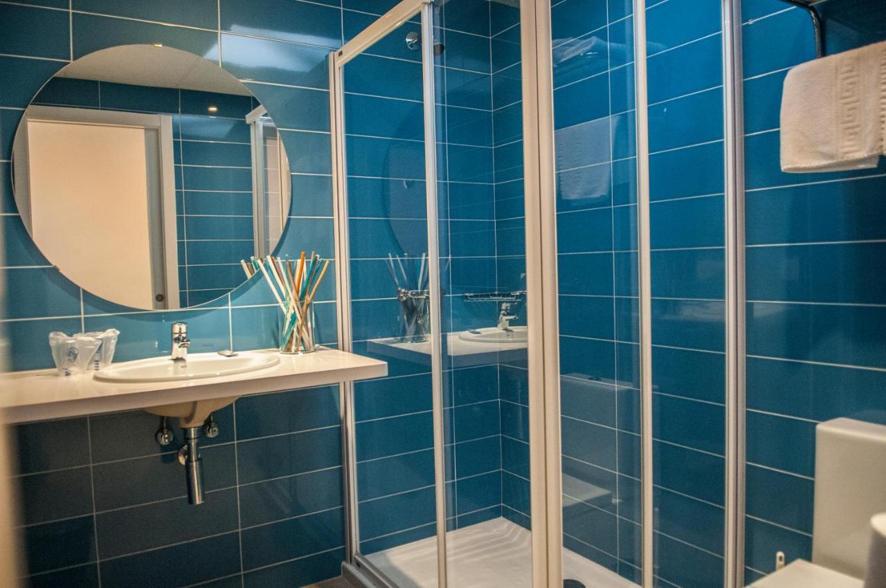 Hostal Xuroy Cala Alcaufar Εξωτερικό φωτογραφία