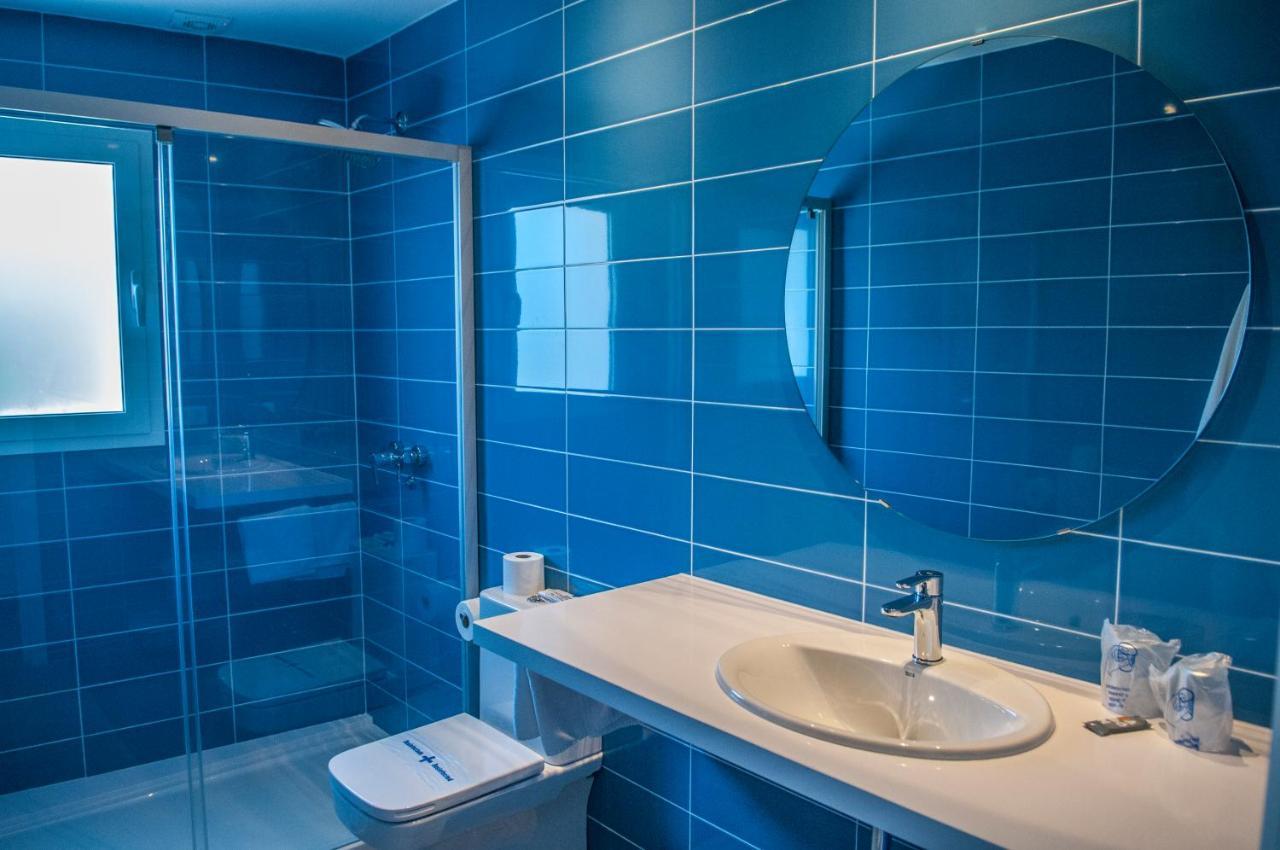 Hostal Xuroy Cala Alcaufar Εξωτερικό φωτογραφία