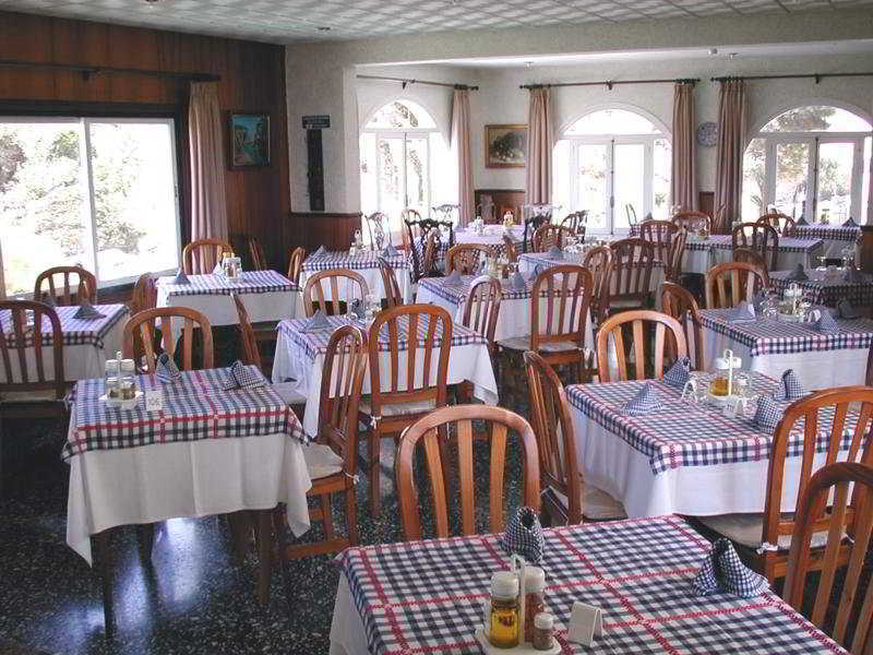 Hostal Xuroy Cala Alcaufar Εξωτερικό φωτογραφία